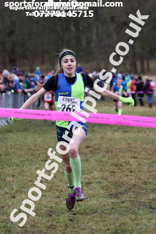 Girls under-13s, 2018 Northern Cross Country Champs., Harewood House, Leeds. Photo: David T. Hewitson/Sports for All Pics